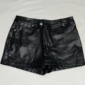 SHEIN Black Leather Skort